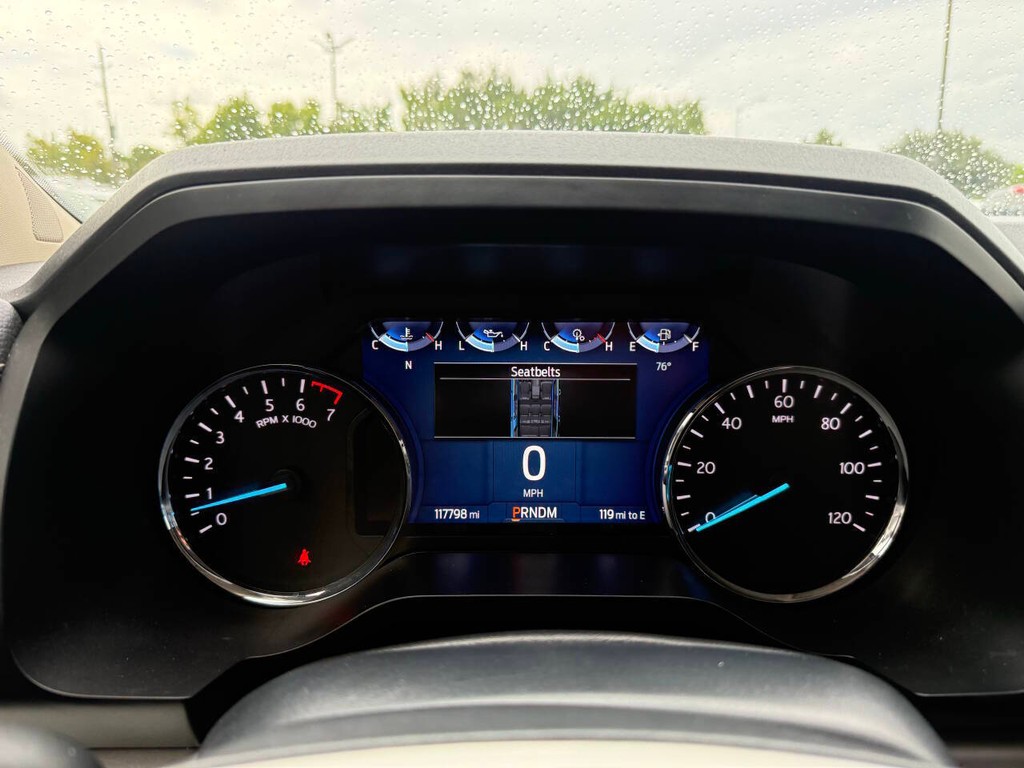 Ford Expedition Vehicle Full-screen Gallery Image 34