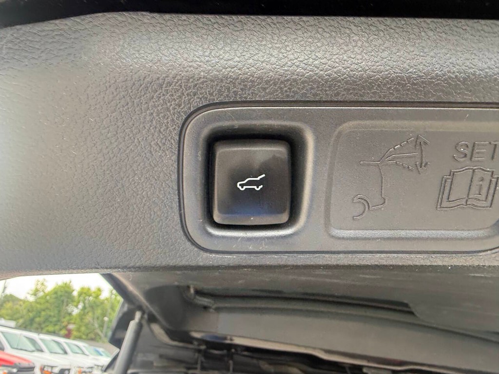 Ford Expedition Vehicle Full-screen Gallery Image 40