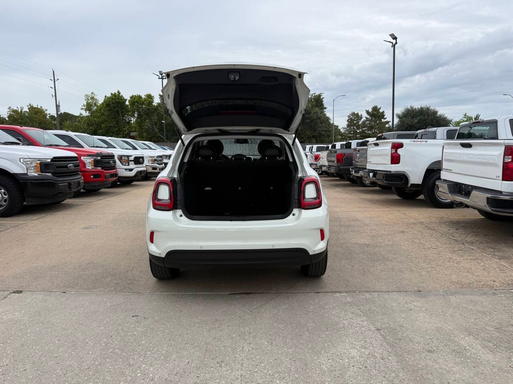 FIAT 500X Vehicle Full-screen Gallery Image 37
