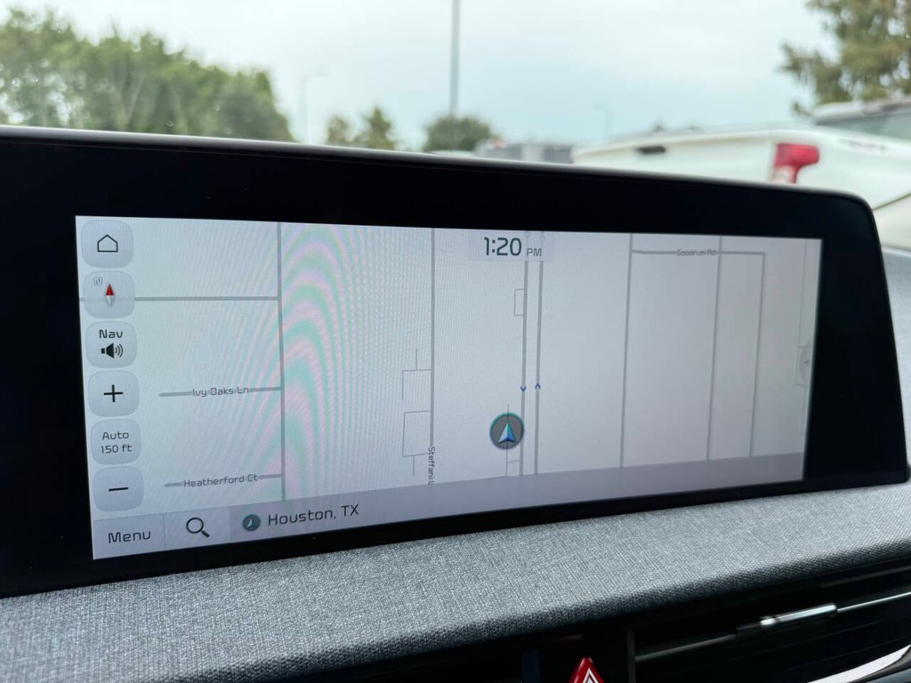 Kia EV6 Vehicle Full-screen Gallery Image 28