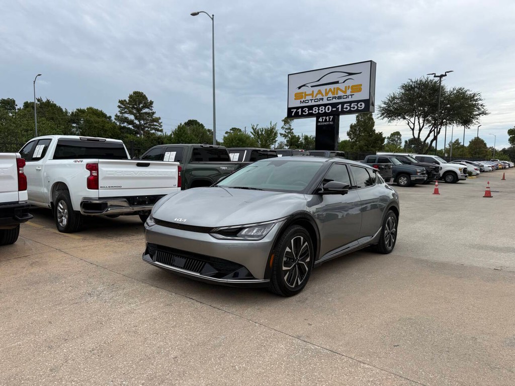 Kia EV6 Vehicle Full-screen Gallery Image 42
