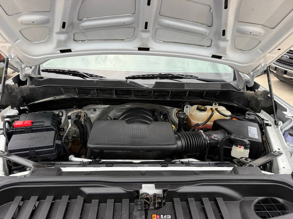 Chevrolet Silverado 1500 Vehicle Full-screen Gallery Image 31
