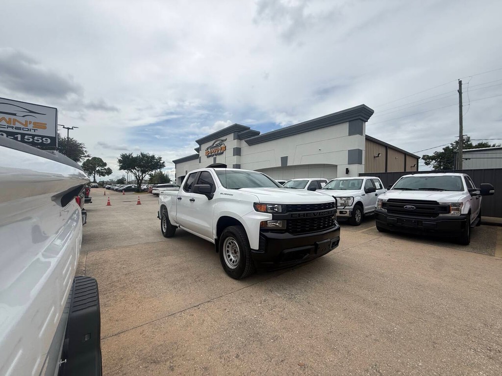 Chevrolet Silverado 1500 Vehicle Full-screen Gallery Image 39