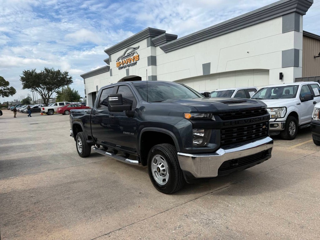 Chevrolet Silverado 2500HD Vehicle Full-screen Gallery Image 02