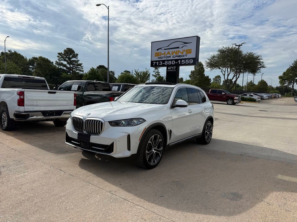 BMW X5 Vehicle Full-screen Gallery Image 03