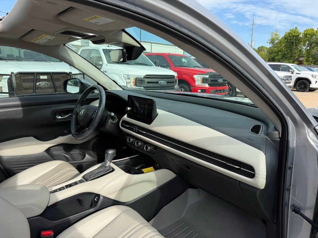Honda HR-V Vehicle Full-screen Gallery Image 09