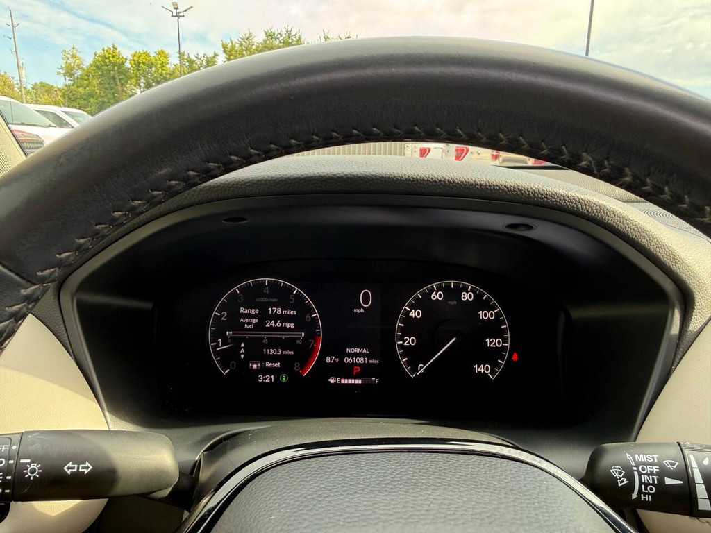 Honda HR-V Vehicle Full-screen Gallery Image 29