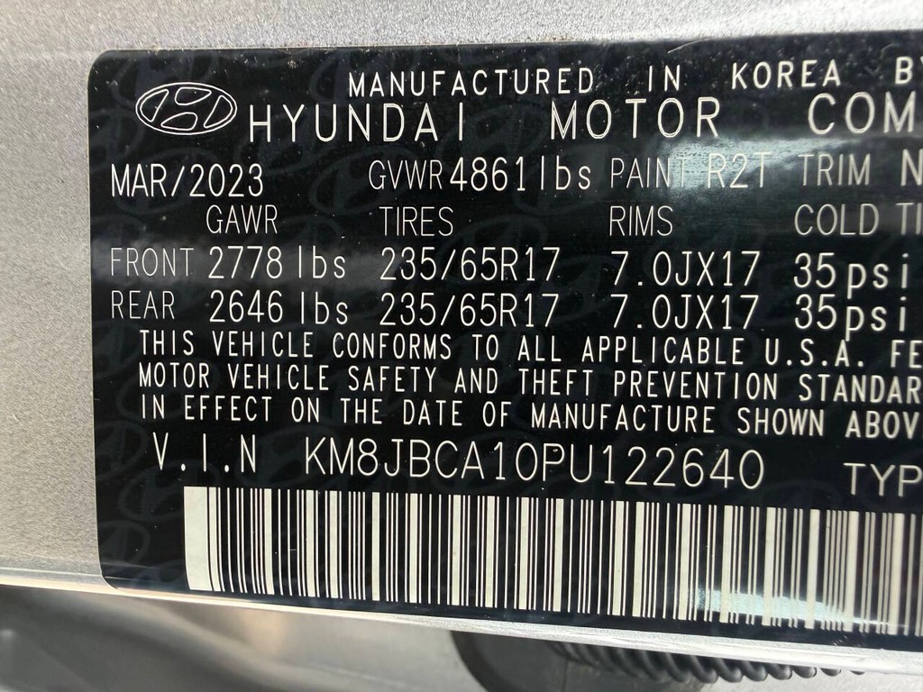 Hyundai Tucson Hybrid Vehicle Full-screen Gallery Image 33