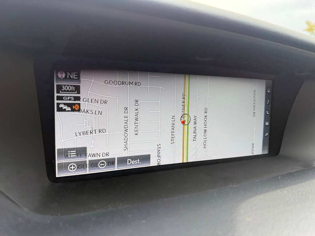 Lexus GS Vehicle Full-screen Gallery Image 29