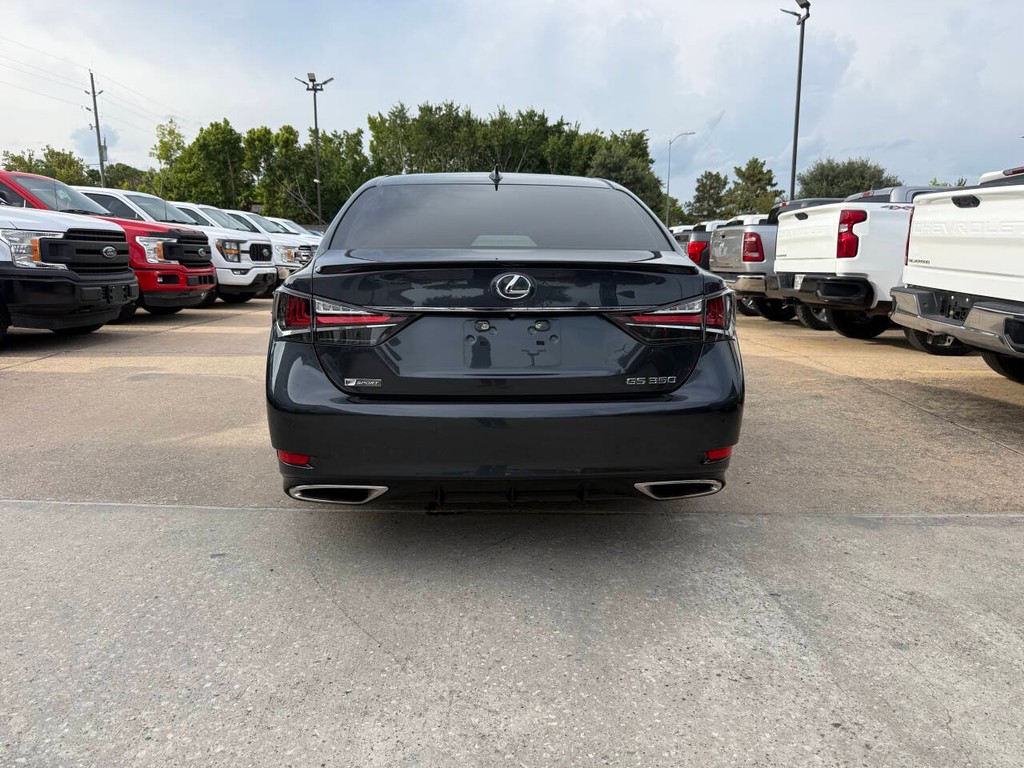 Lexus GS Vehicle Full-screen Gallery Image 42