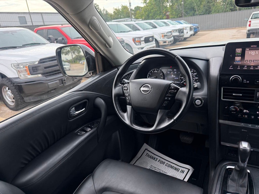 Nissan Armada Vehicle Full-screen Gallery Image 21