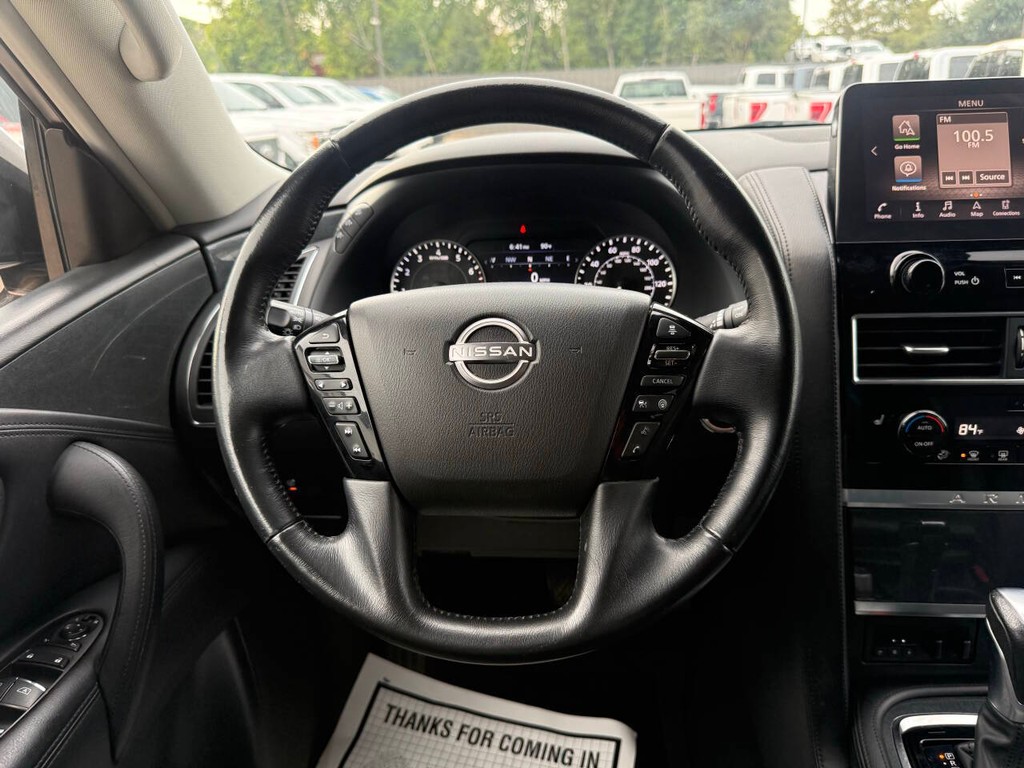 Nissan Armada Vehicle Full-screen Gallery Image 24