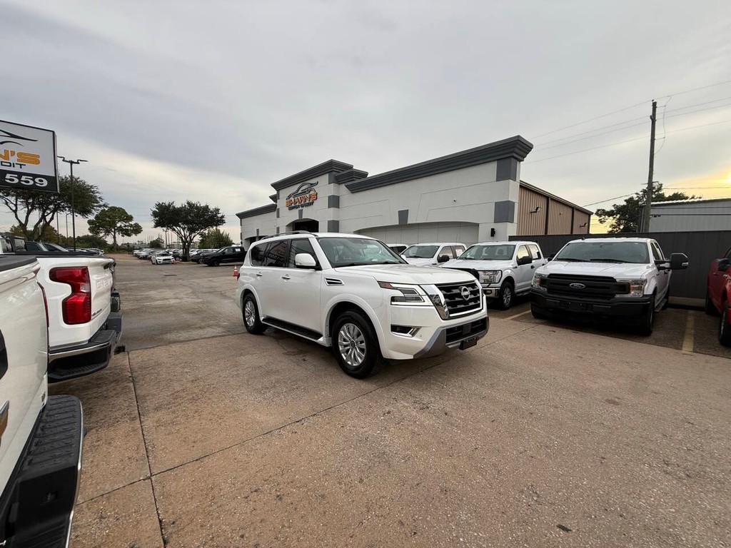 Nissan Armada Vehicle Full-screen Gallery Image 44