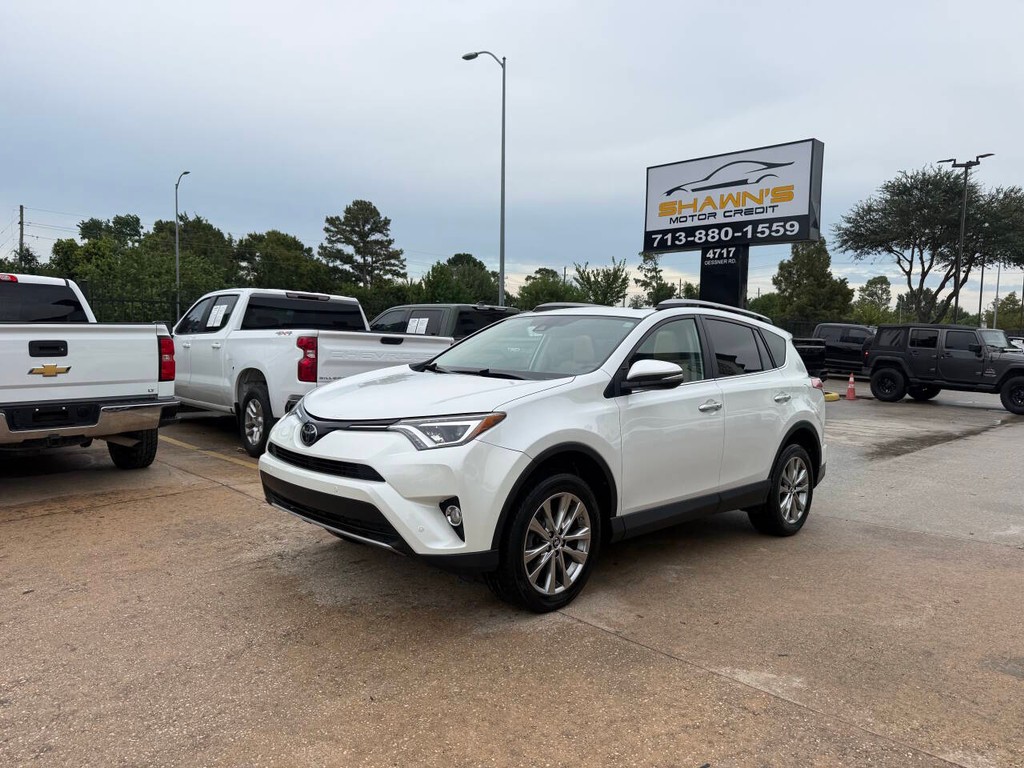 Toyota RAV4 Vehicle Full-screen Gallery Image 03