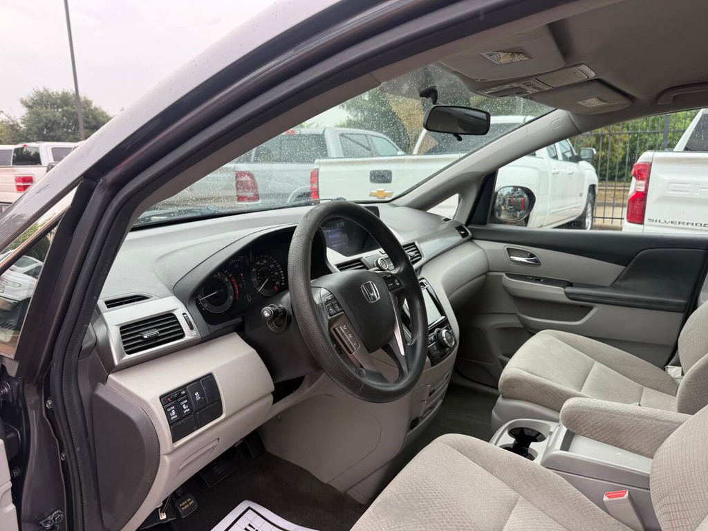 Honda Odyssey Vehicle Full-screen Gallery Image 06