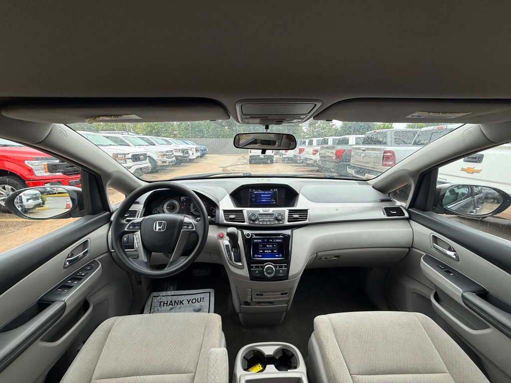 Honda Odyssey Vehicle Full-screen Gallery Image 17