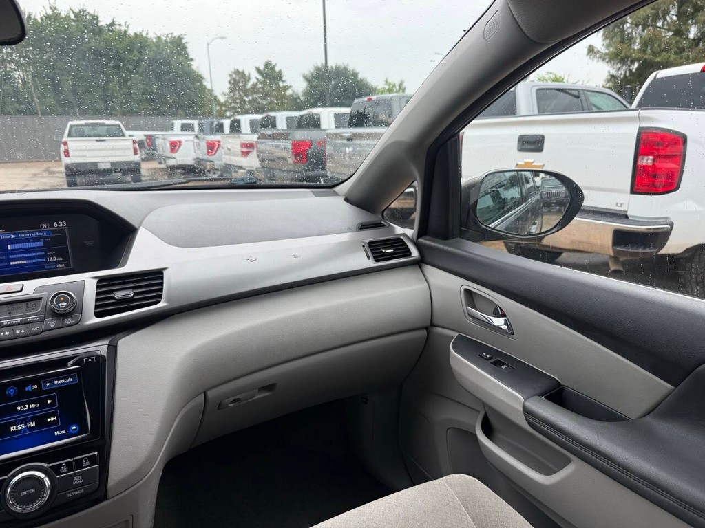Honda Odyssey Vehicle Full-screen Gallery Image 19