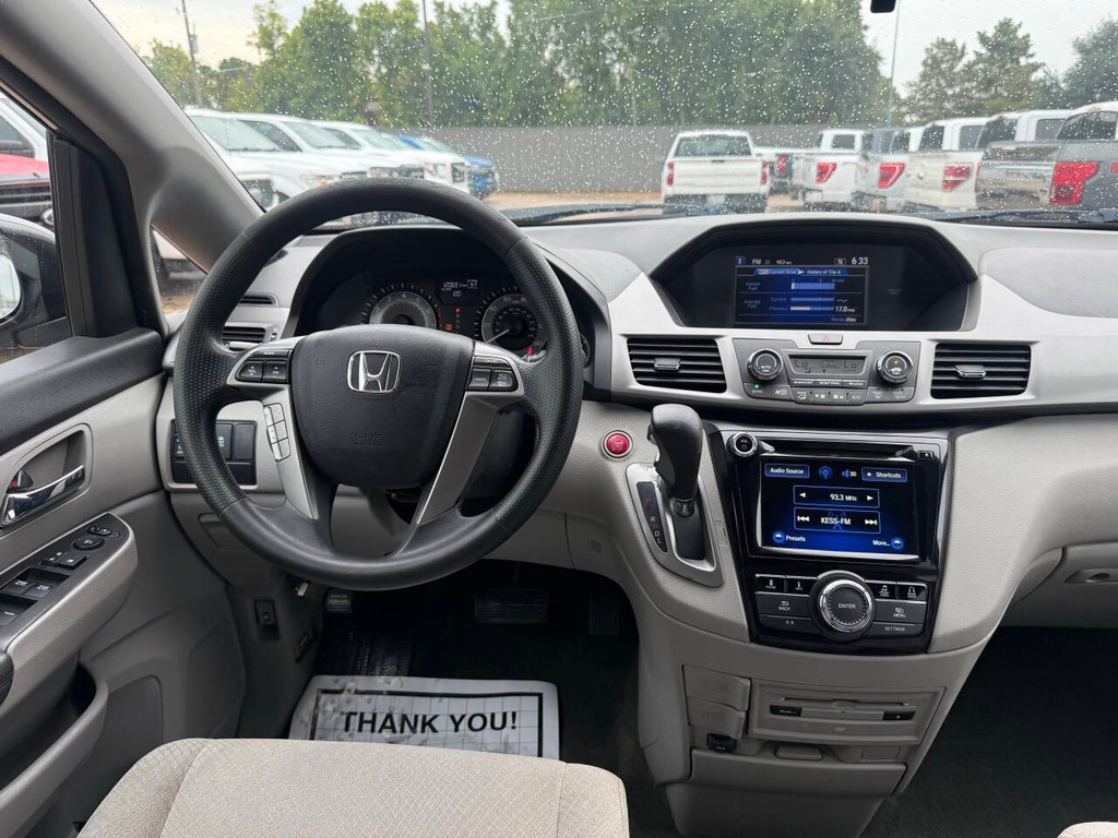 Honda Odyssey Vehicle Full-screen Gallery Image 20