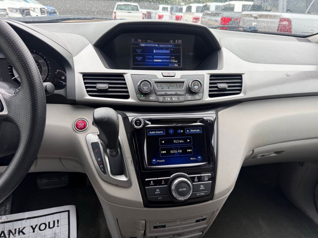 Honda Odyssey Vehicle Full-screen Gallery Image 23