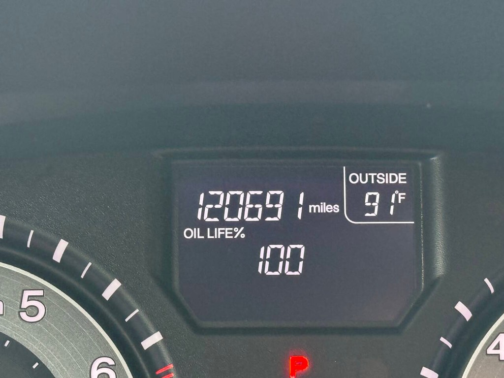 Honda Odyssey Vehicle Full-screen Gallery Image 33