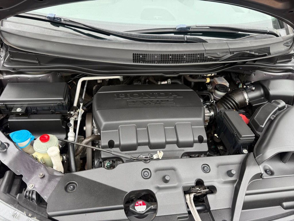 Honda Odyssey Vehicle Full-screen Gallery Image 35