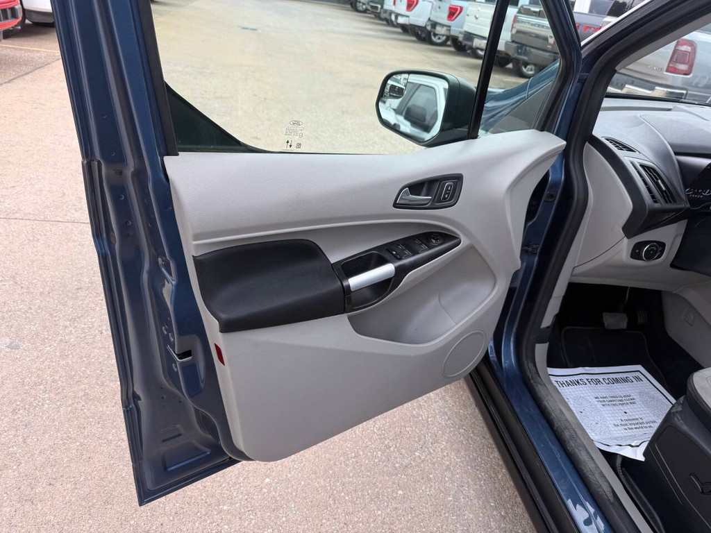 Ford Transit Connect Wagon Vehicle Full-screen Gallery Image 08