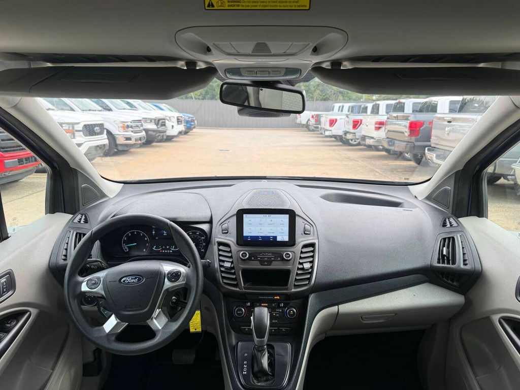 Ford Transit Connect Wagon Vehicle Full-screen Gallery Image 16