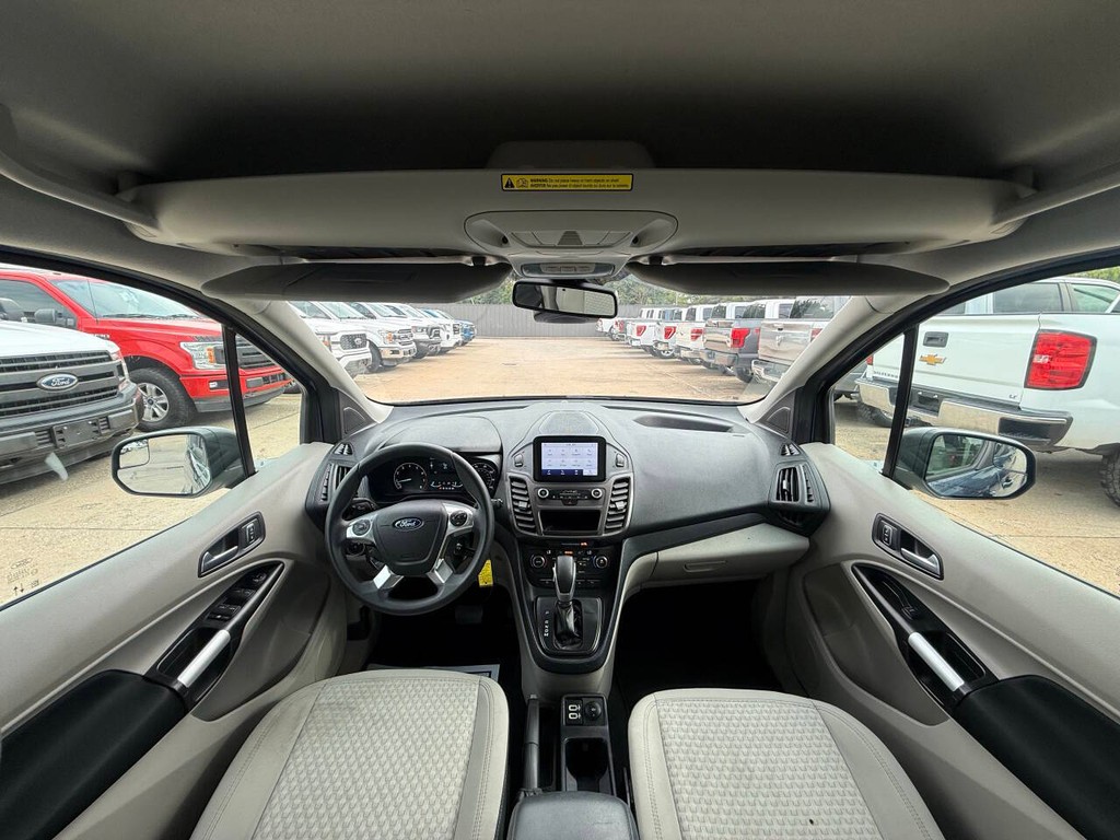 Ford Transit Connect Wagon Vehicle Full-screen Gallery Image 18