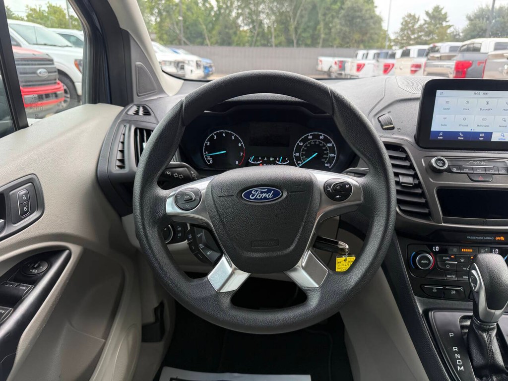 Ford Transit Connect Wagon Vehicle Full-screen Gallery Image 20