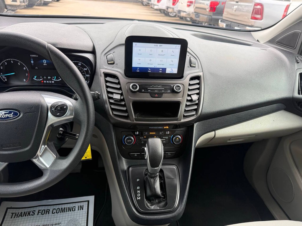 Ford Transit Connect Wagon Vehicle Full-screen Gallery Image 23