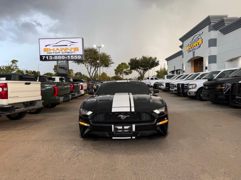 Ford Mustang Vehicle Full-screen Gallery Image 35