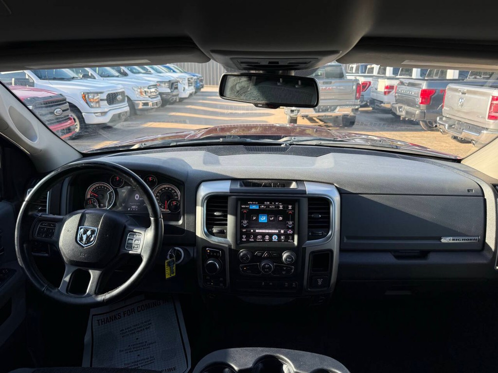 Ram 1500 Vehicle Full-screen Gallery Image 17