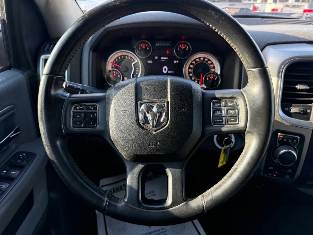 Ram 1500 Vehicle Full-screen Gallery Image 23