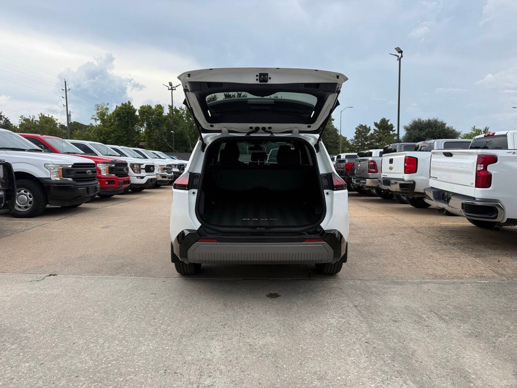 Toyota RAV4 Vehicle Full-screen Gallery Image 37