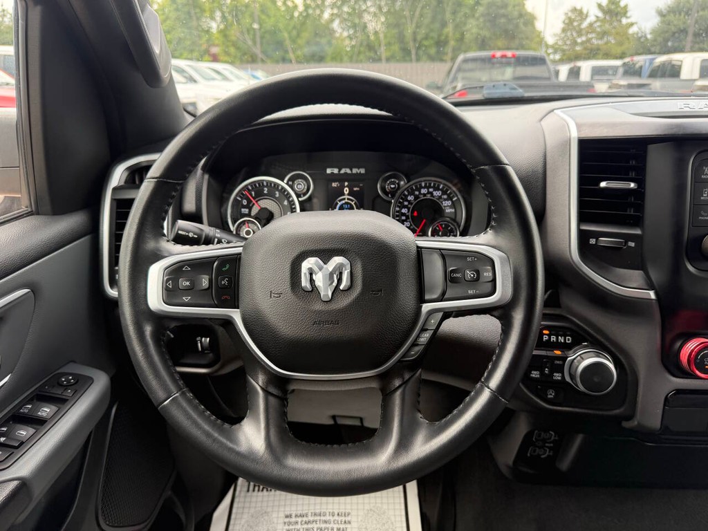 Ram 1500 Vehicle Full-screen Gallery Image 22