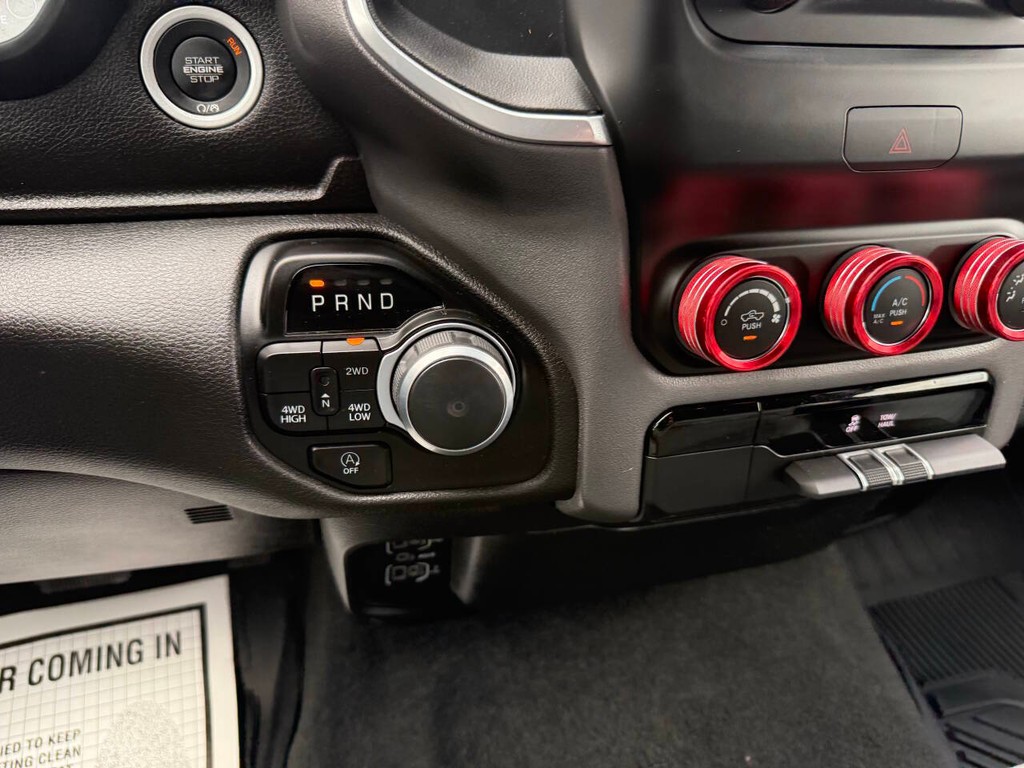Ram 1500 Vehicle Full-screen Gallery Image 28