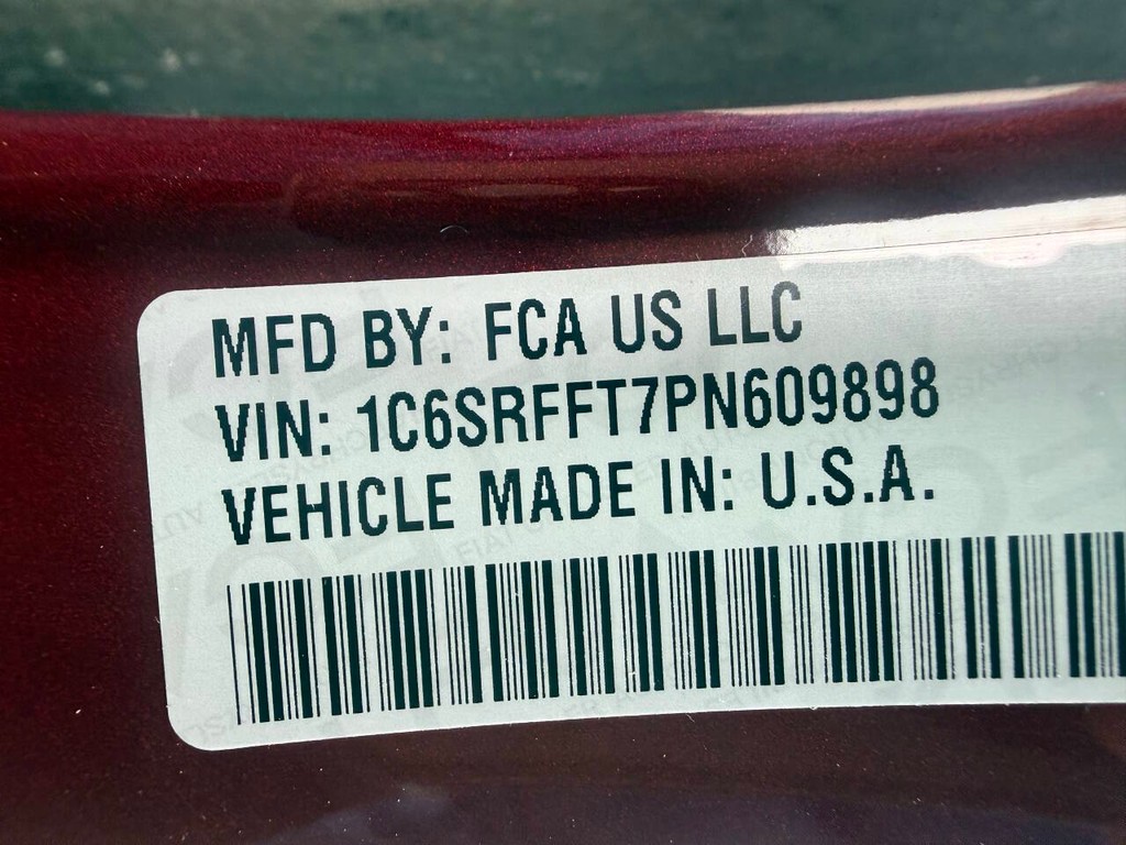 Ram 1500 Vehicle Full-screen Gallery Image 33