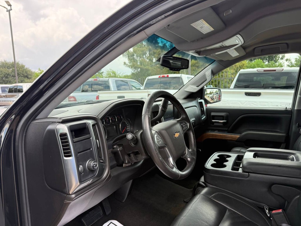 Chevrolet Silverado 1500 Vehicle Full-screen Gallery Image 06