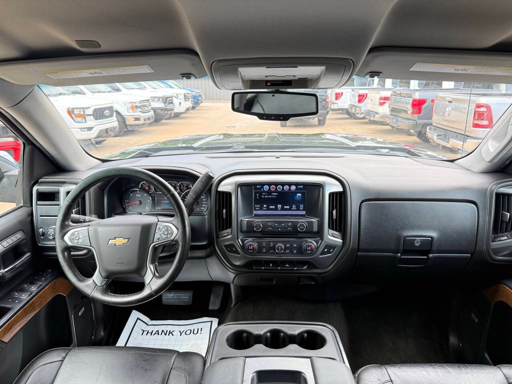 Chevrolet Silverado 1500 Vehicle Full-screen Gallery Image 17