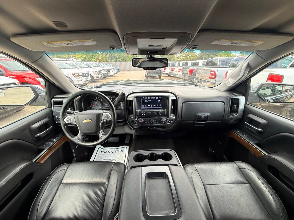 Chevrolet Silverado 1500 Vehicle Full-screen Gallery Image 18