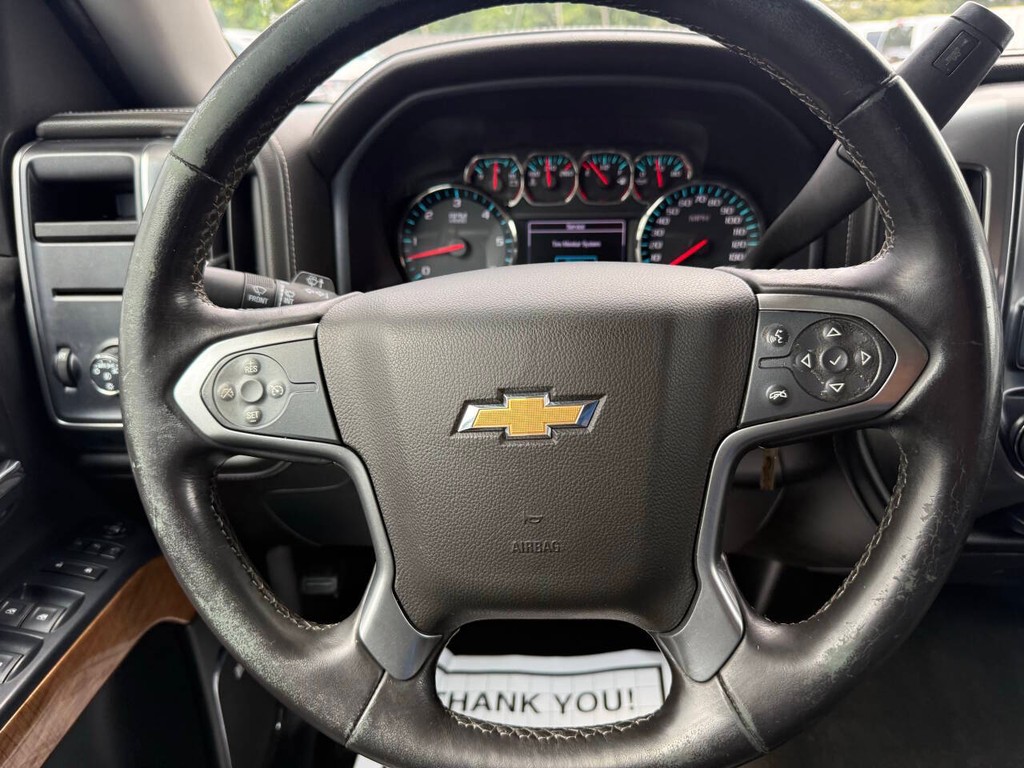 Chevrolet Silverado 1500 Vehicle Full-screen Gallery Image 23