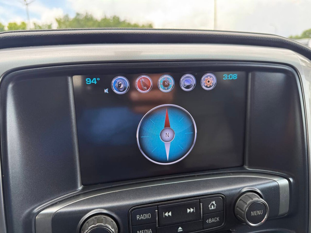 Chevrolet Silverado 1500 Vehicle Full-screen Gallery Image 27