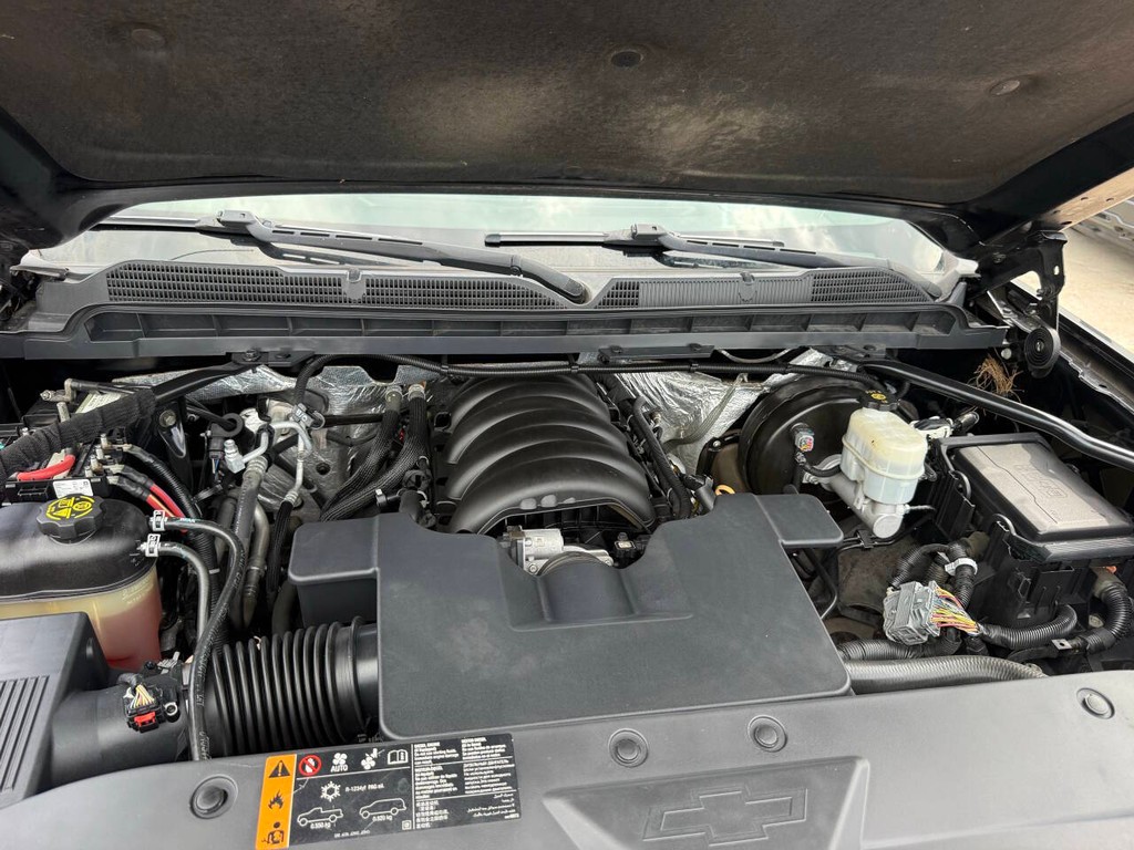 Chevrolet Silverado 1500 Vehicle Full-screen Gallery Image 35