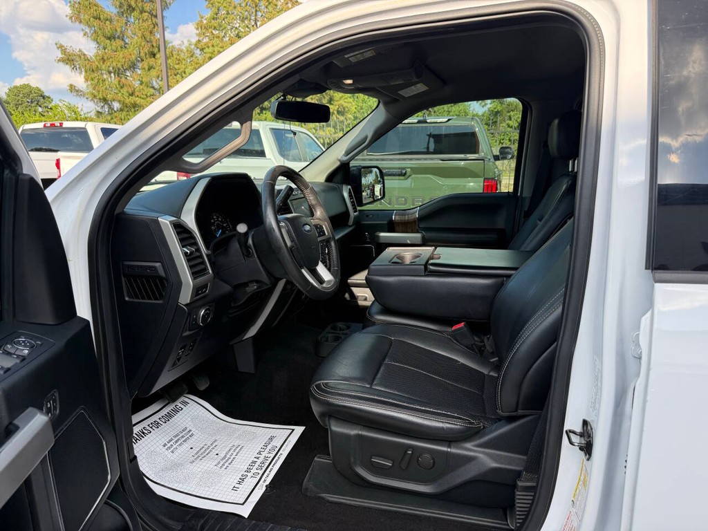Ford F-150 Vehicle Full-screen Gallery Image 07