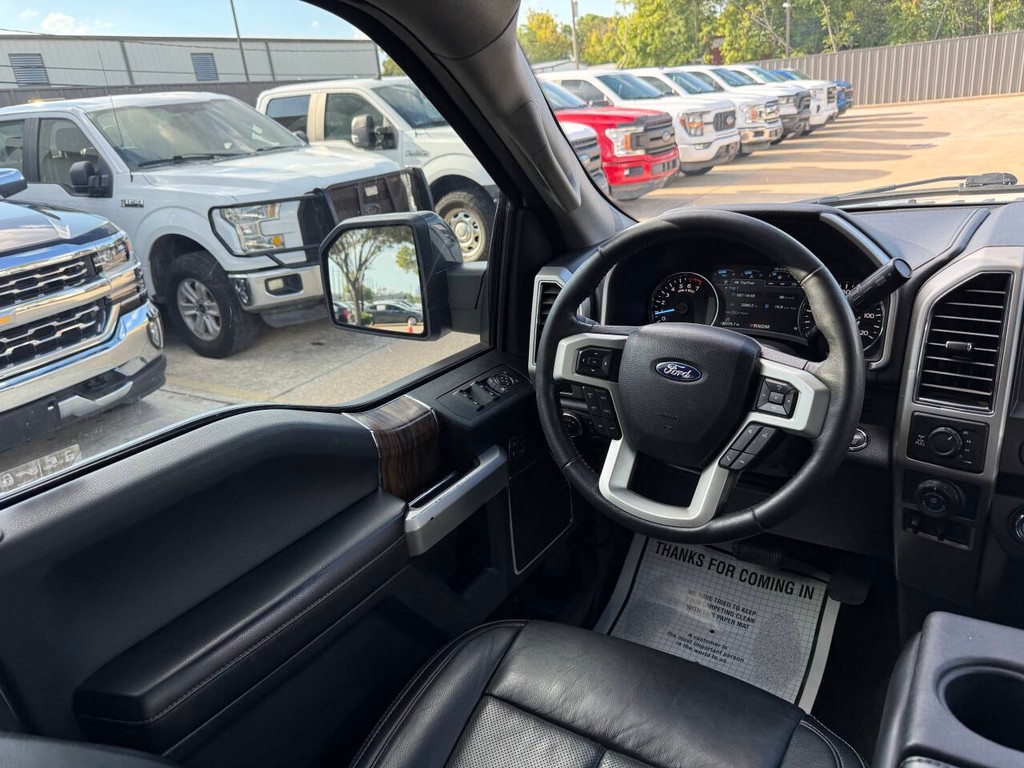 Ford F-150 Vehicle Full-screen Gallery Image 19