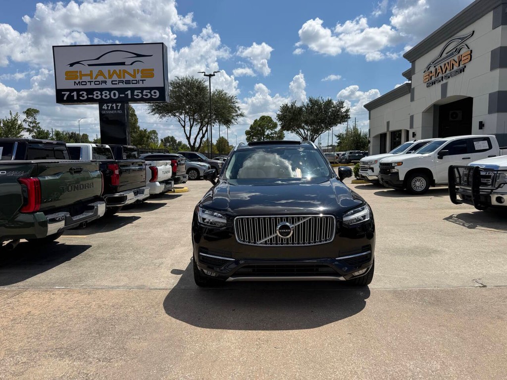 Volvo XC90 Vehicle Full-screen Gallery Image 44