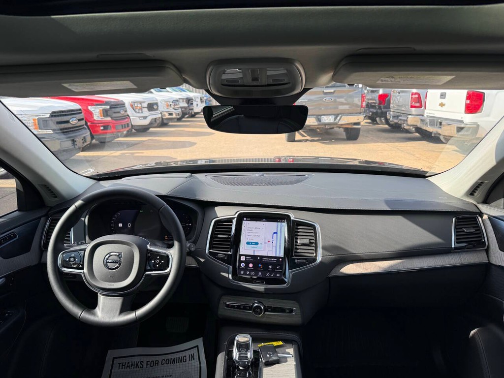 Volvo XC90 Recharge Vehicle Full-screen Gallery Image 19