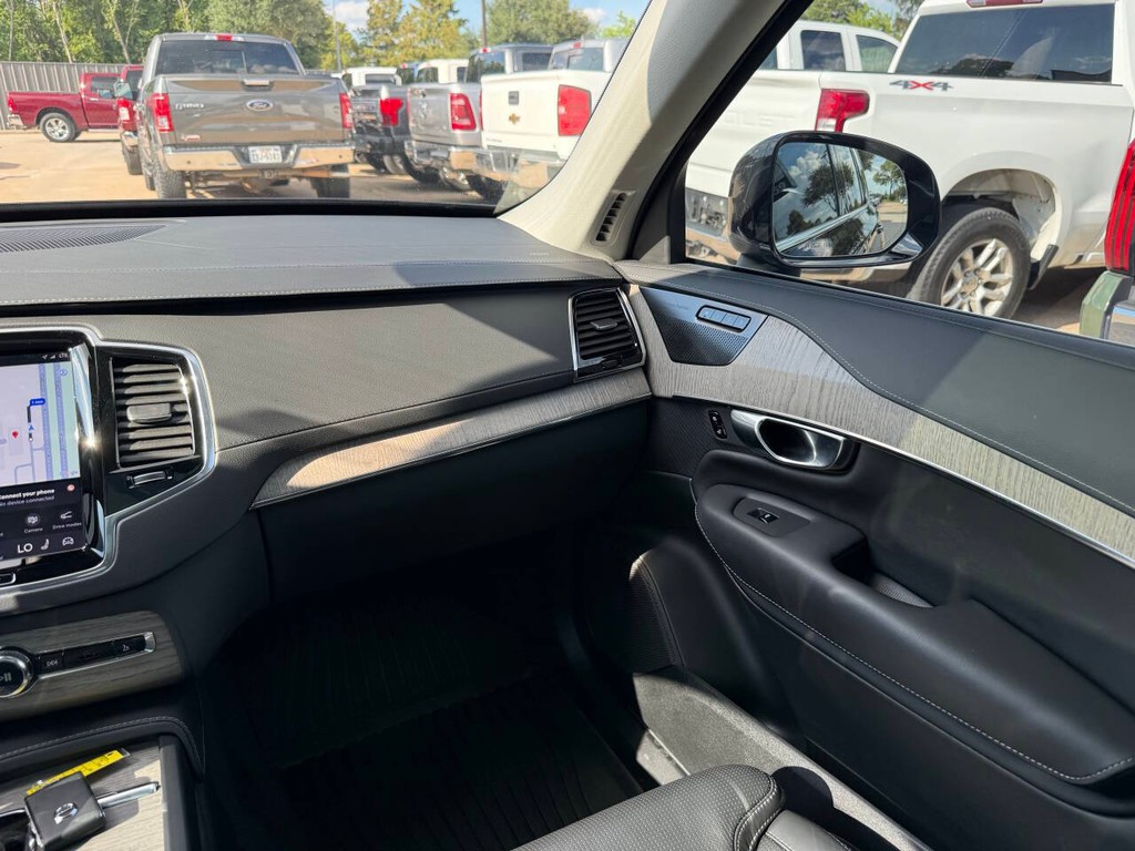 Volvo XC90 Recharge Vehicle Full-screen Gallery Image 22
