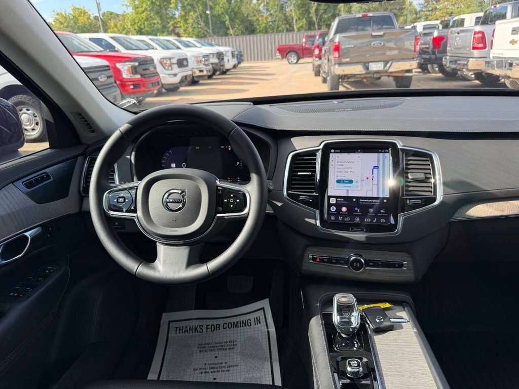 Volvo XC90 Recharge Vehicle Full-screen Gallery Image 23