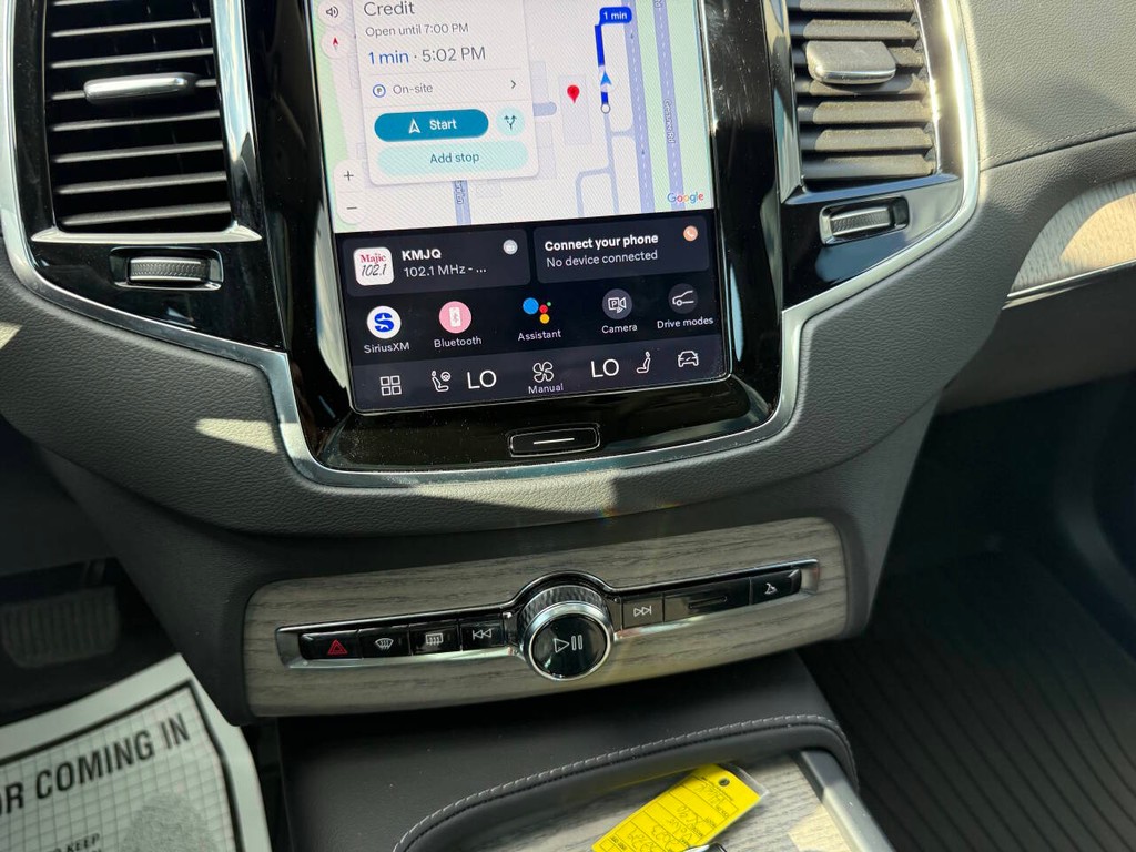Volvo XC90 Recharge Vehicle Full-screen Gallery Image 30